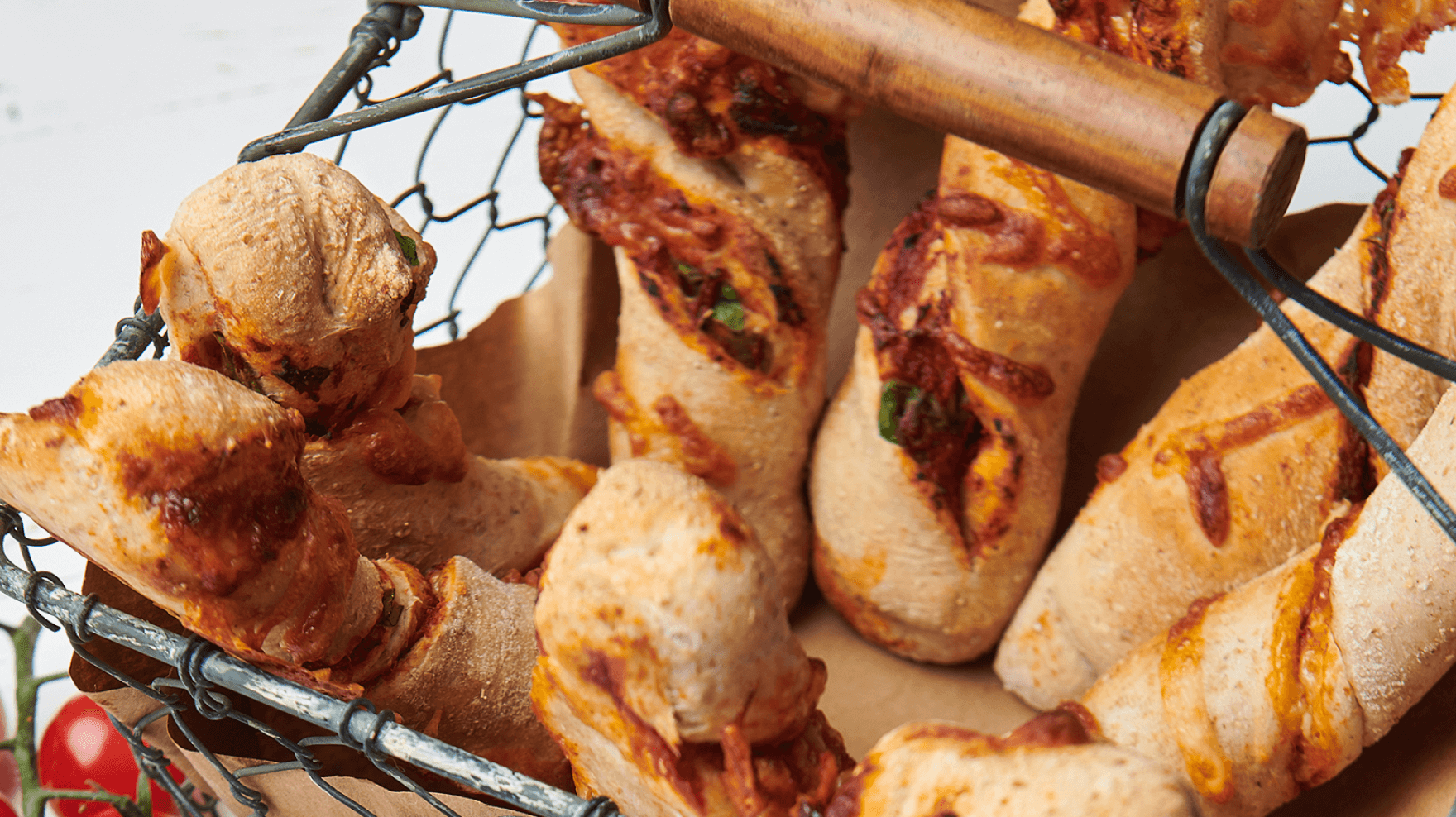 100 Calories Tomato Pizza Twist